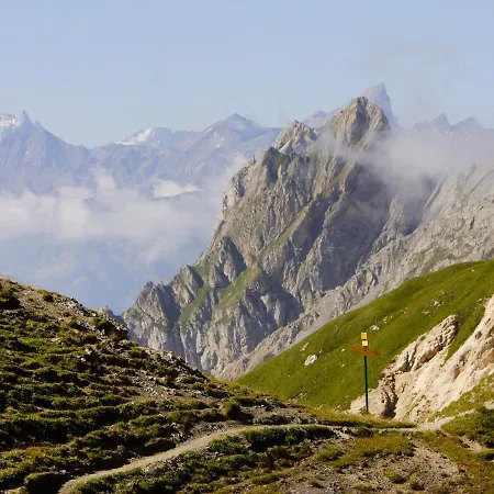 Cimes De Caron 1603 By Interhome Apartman Val Thorens