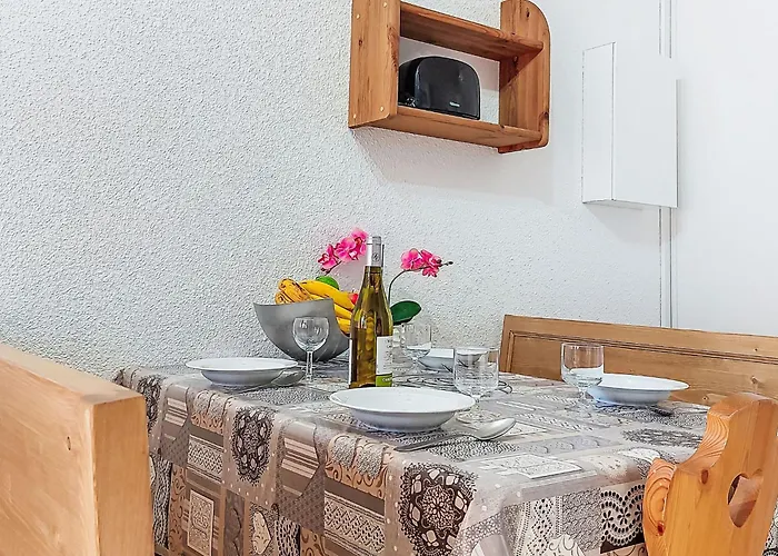 Cimes De Caron 1603 By Interhome * 瓦托伦斯